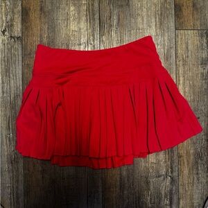 Chic Red Pleated Mini Skirt